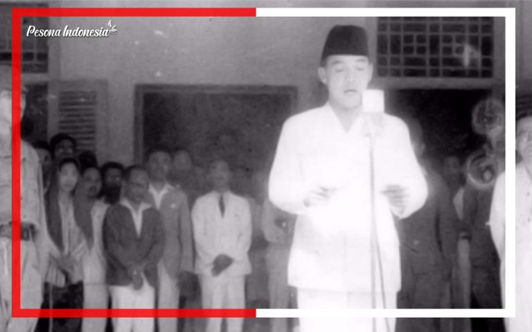Kemerdekaan Indonesia resmi terjadi pada tanggal 17 Agustus 1945
