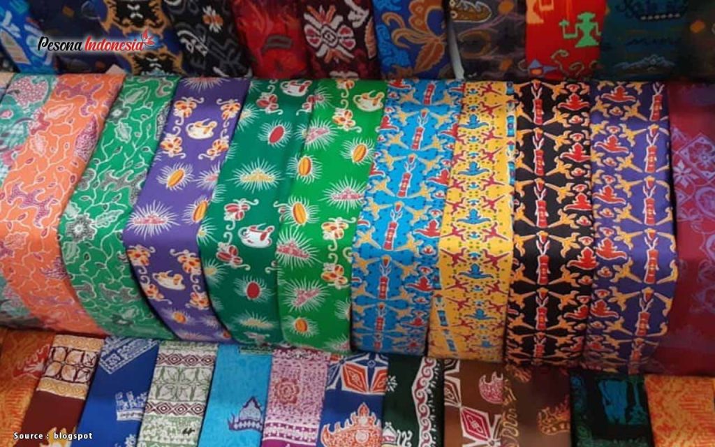 Jenisbatik Indonesia terbagi berdasarkan teknik  pembuatan 