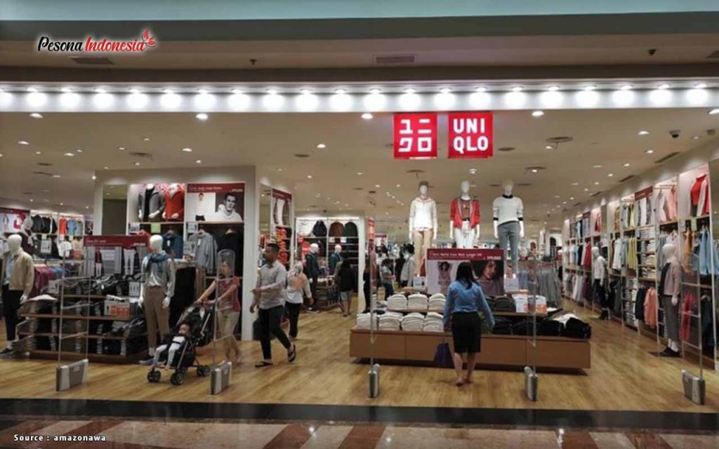 4 UNIQLO