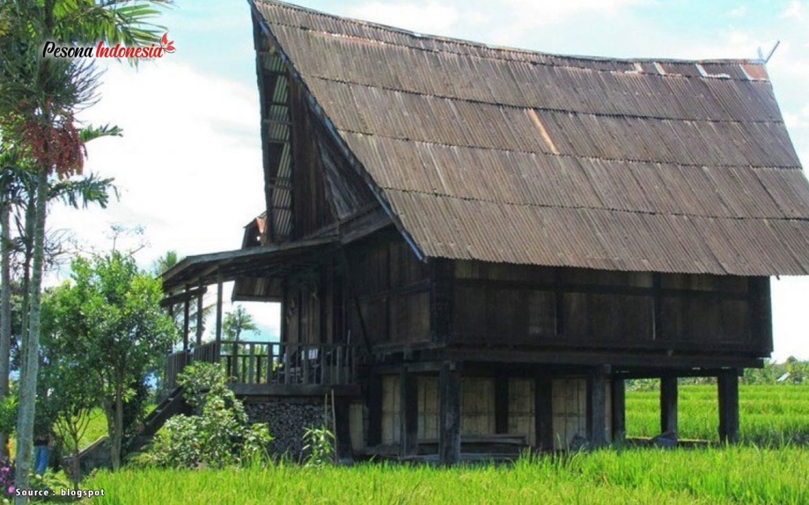 4. Rumah Adat Kilapan